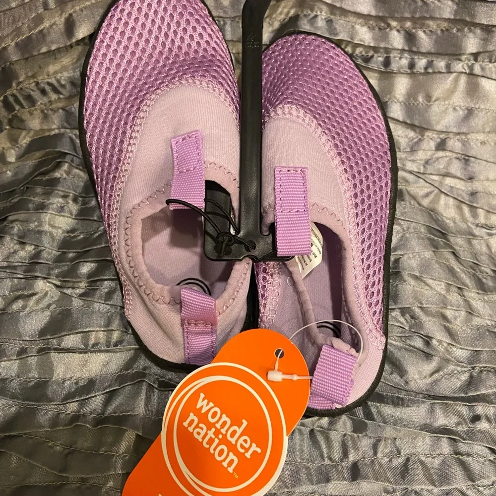 Wonder nation Purple Mesh Slip-On Water Shoes 7/8 toddler